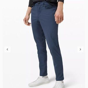 NWT ABC Slim-Fit Pant 28 Waist Slim Fit in Grey (Obsidian)